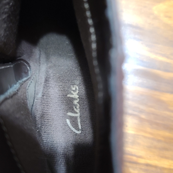 Clarks Women's Leather Ankle Boot - Picture 9 of 11